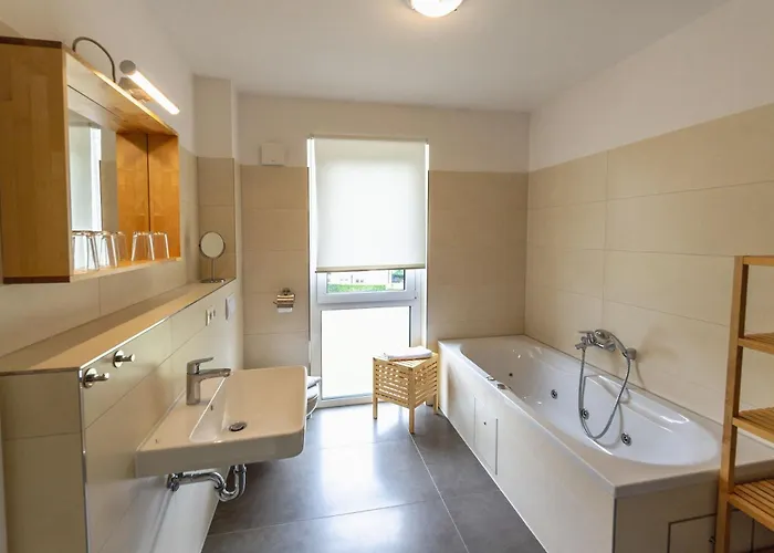 Haus Jasmund In - Wg02 Mit Kamin, Sauna, Whirlwanne, Terrasse 4* Sellin (Rugen)